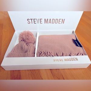 Steve Madden winter hat and scarf set